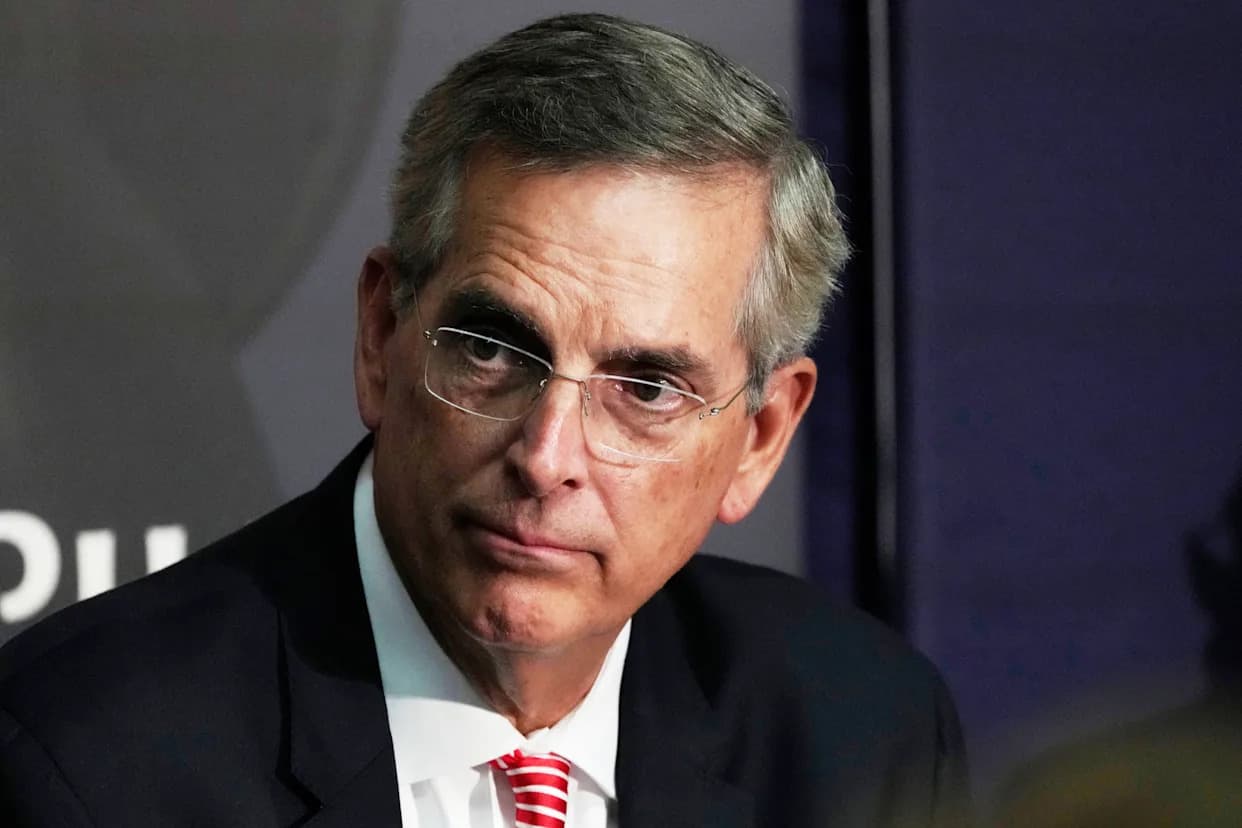 Raffensperger’s 2020 Fight Resurfaces as Trump Rekindles Claims Ahead of Georgia GOP Primary