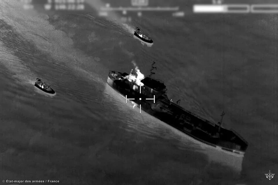 France Seizes 4.24 Tonnes of Cocaine in South Pacific, Intercepts 678 kg in Caribbean