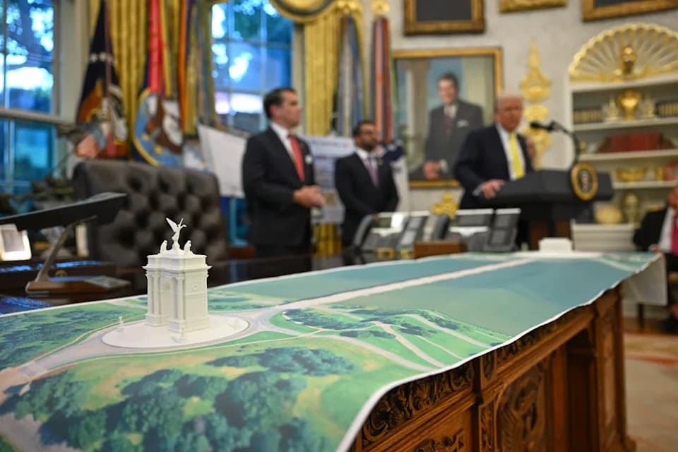 Trump Proposes 250‑Foot "Independence Arch" Near D.C.; Aviation Safety Questions Raised