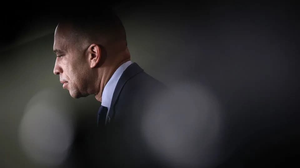 Jeffries Goes All-In: Democrats Launch Aggressive Midcycle Redistricting Push to Counter GOP