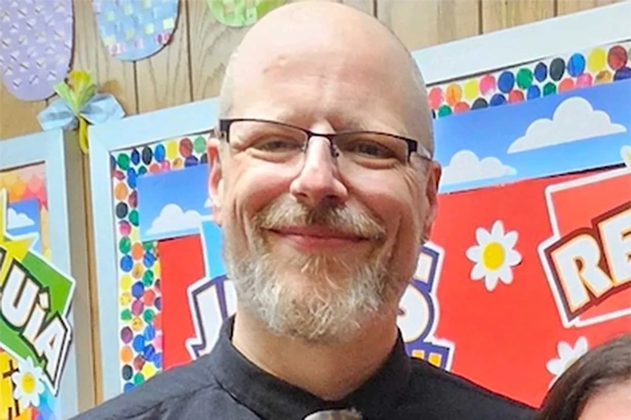 47-Year-Old Found Dead on Bench Outside Queens Supermarket After Slipping in Cold; Family Says a Call Could Have Saved Him