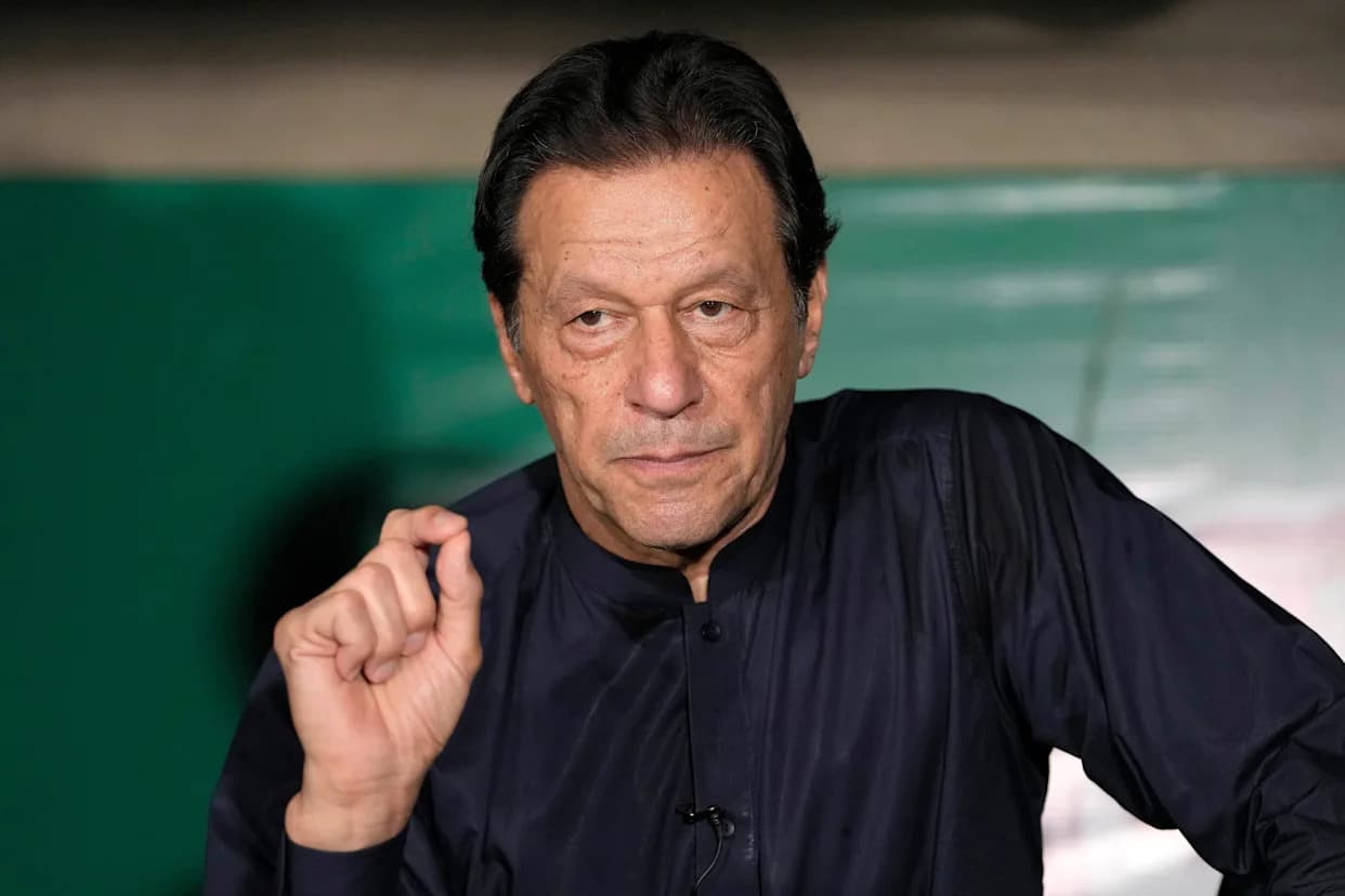 Fourteen Former International Captains Urge Pakistan To Improve Imran Khan’s Prison Medical Care