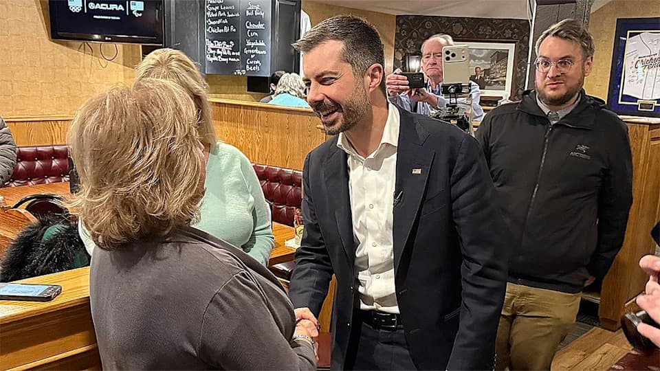 Buttigieg Leads New Hampshire 2028 Democratic Poll; Newsom and AOC Close Behind