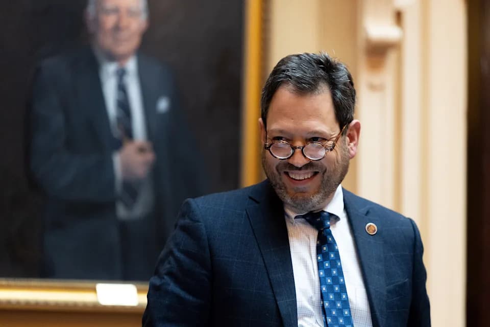 Virginia Democrats Pass Map That Could Flip Four U.S. House Seats — Court Order Threatens April Referendum