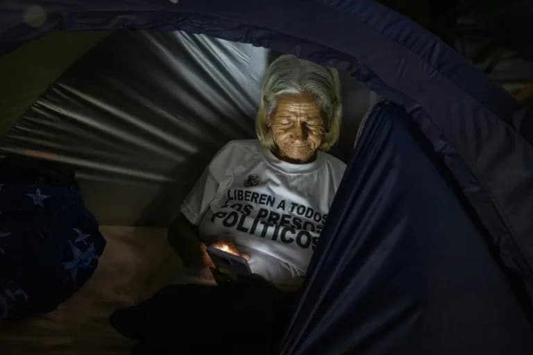 Over 200 Venezuelan Political Prisoners Launch Hunger Strike After Amnesty Exclusions