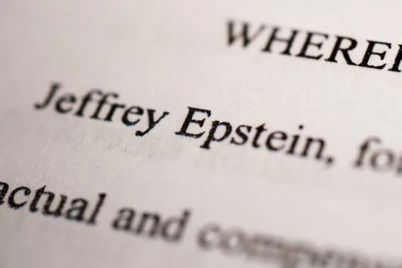 Peter Attia Withdraws From CBS Contributor Role After Epstein Email Revelations