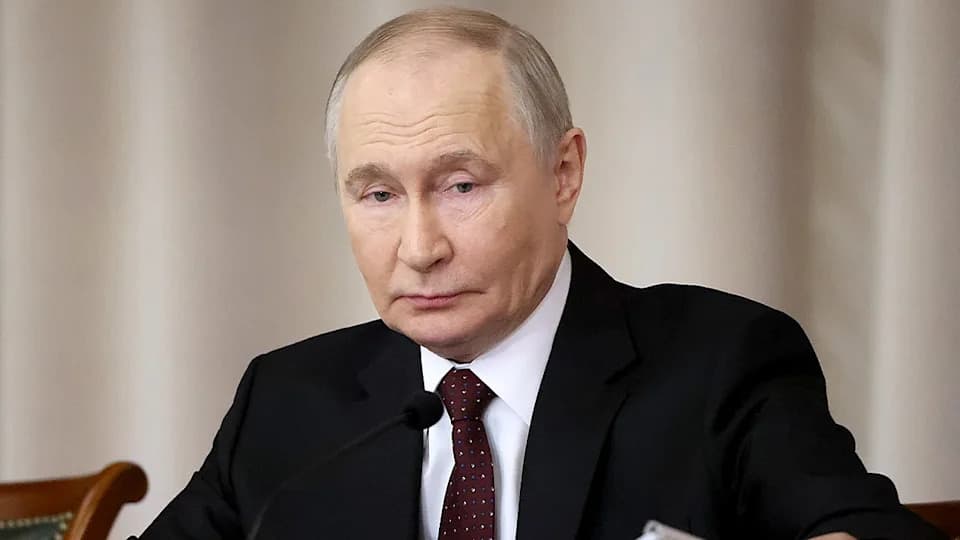 Putin Puts Russia's 'Nuclear Triad' On Fast Track — Zelenskyy Warns 'World War III' Has Begun