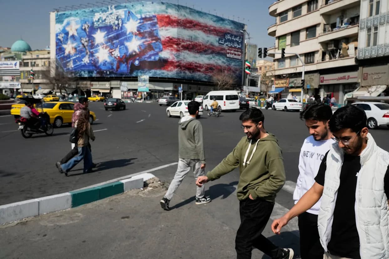 CIA Posts Farsi Security Guidance for Iranians as Trump Weighs Military Options