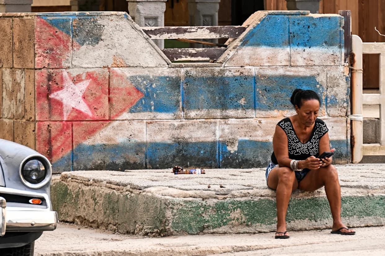 Russia Weighs Fuel Shipments To Cuba As Canada Pledges C$8M In Food Aid