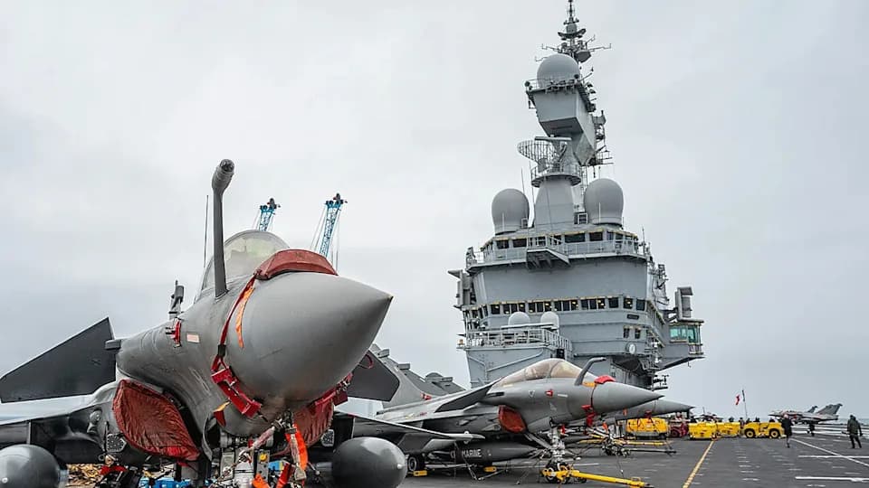 Sweden Jams Suspected Russian Drone Near French Carrier During NATO Drills