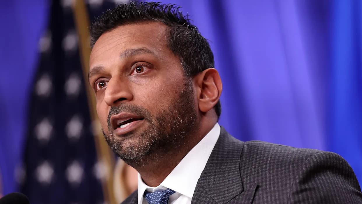 Senate Democrats Allege Kash Patel Ordered FBI to Halt Probe Into Renee Good’s Killing