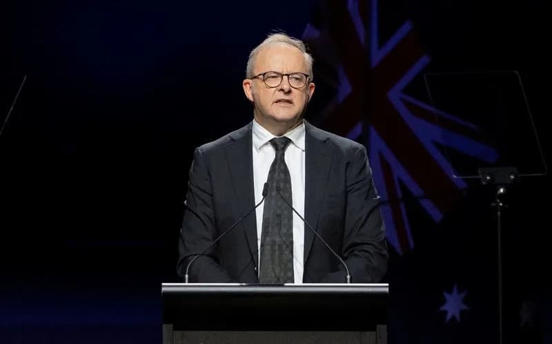 Three Australians Aboard U.S. Submarine That Sank Iranian Warship, PM Albanese Says — They Were Not Involved