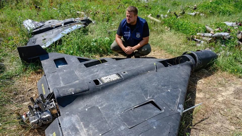 Exclusive: Russia Reportedly Teaching Iran Ukraine-Style Drone Tactics to Strike U.S. and Gulf Targets
