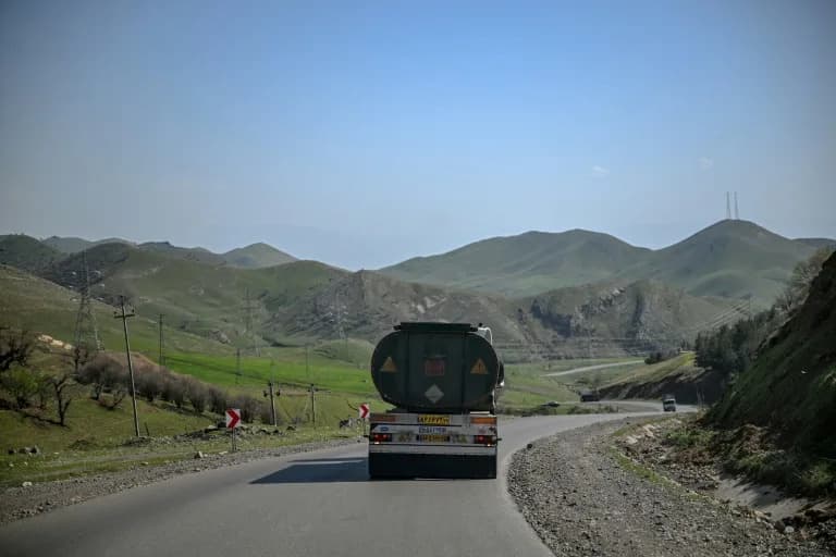 Iran–Iraq Border Closures Force Truckers Onto 300+ km Detours, Halting Freight Flows
