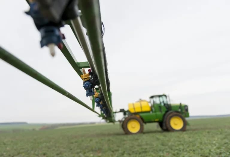 Middle East War Halts Gulf Fertiliser Supplies, Threatening Global Food Security