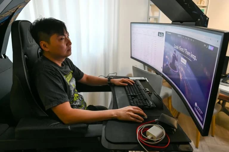 Singapore Pushes Back: Scam Cases and Losses Fall as Authorities Tighten Rules