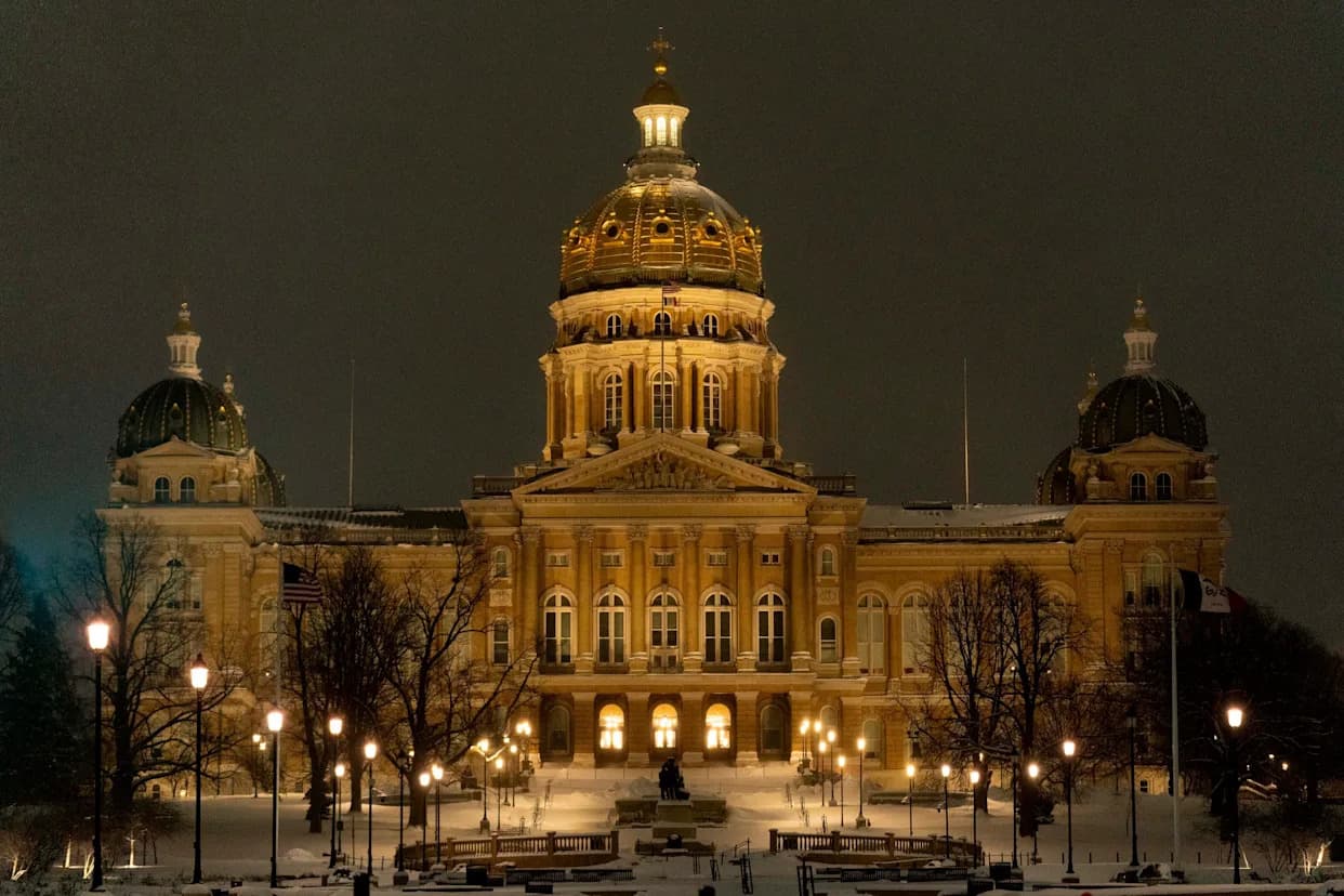 Democrats Flip 28 State Legislative Seats — Eroding GOP Supermajorities and Signaling Midterm Headwinds