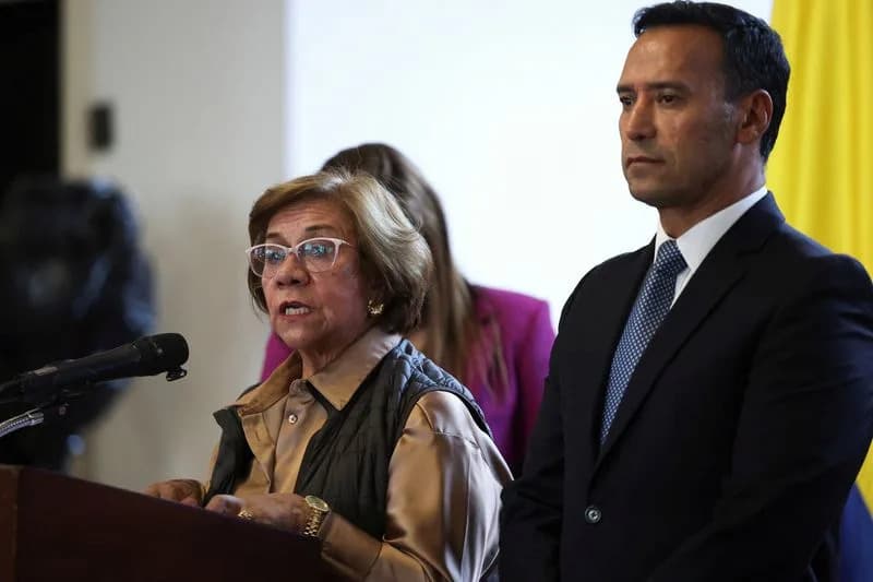 Colombian Ministers Head to Caracas After Presidential Meeting Postponed