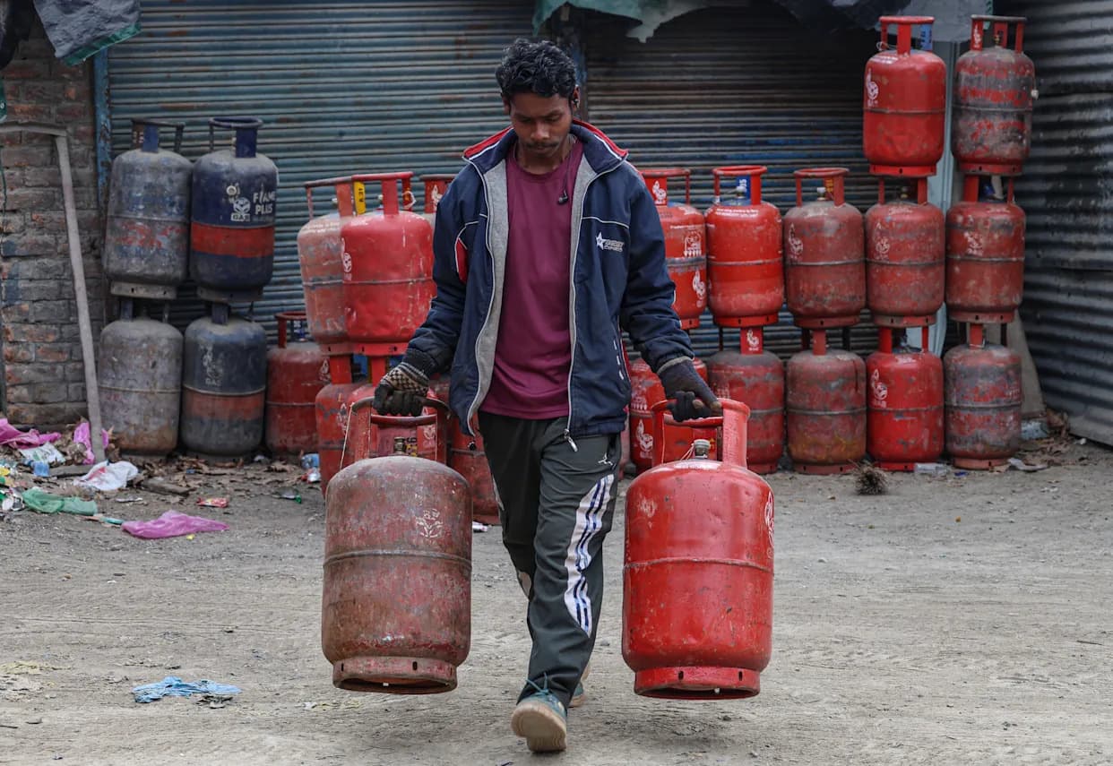 India Secures Safe Passage for Two LPG Tankers Through Strait of Hormuz After Iran Grants Exemptions
