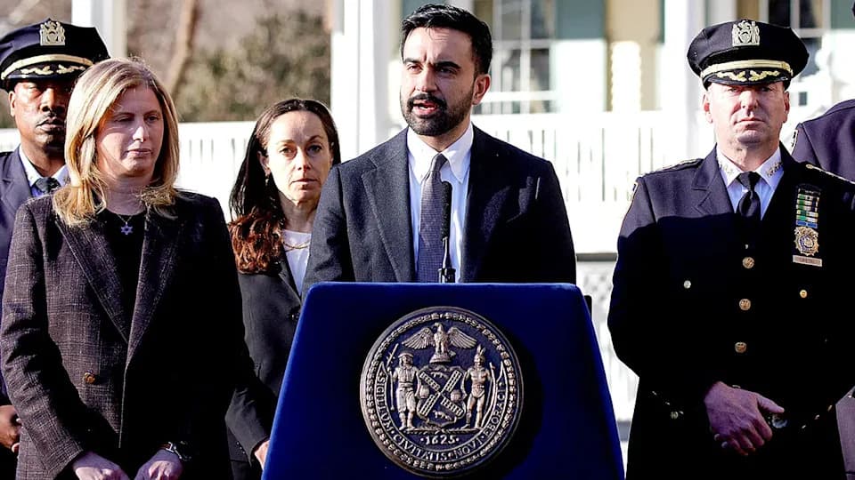 Ex-Jihadist Warns Recruiters Are Turning Isolated Teens Into ‘Superheroes’ After Alleged NYC Bomb Plot