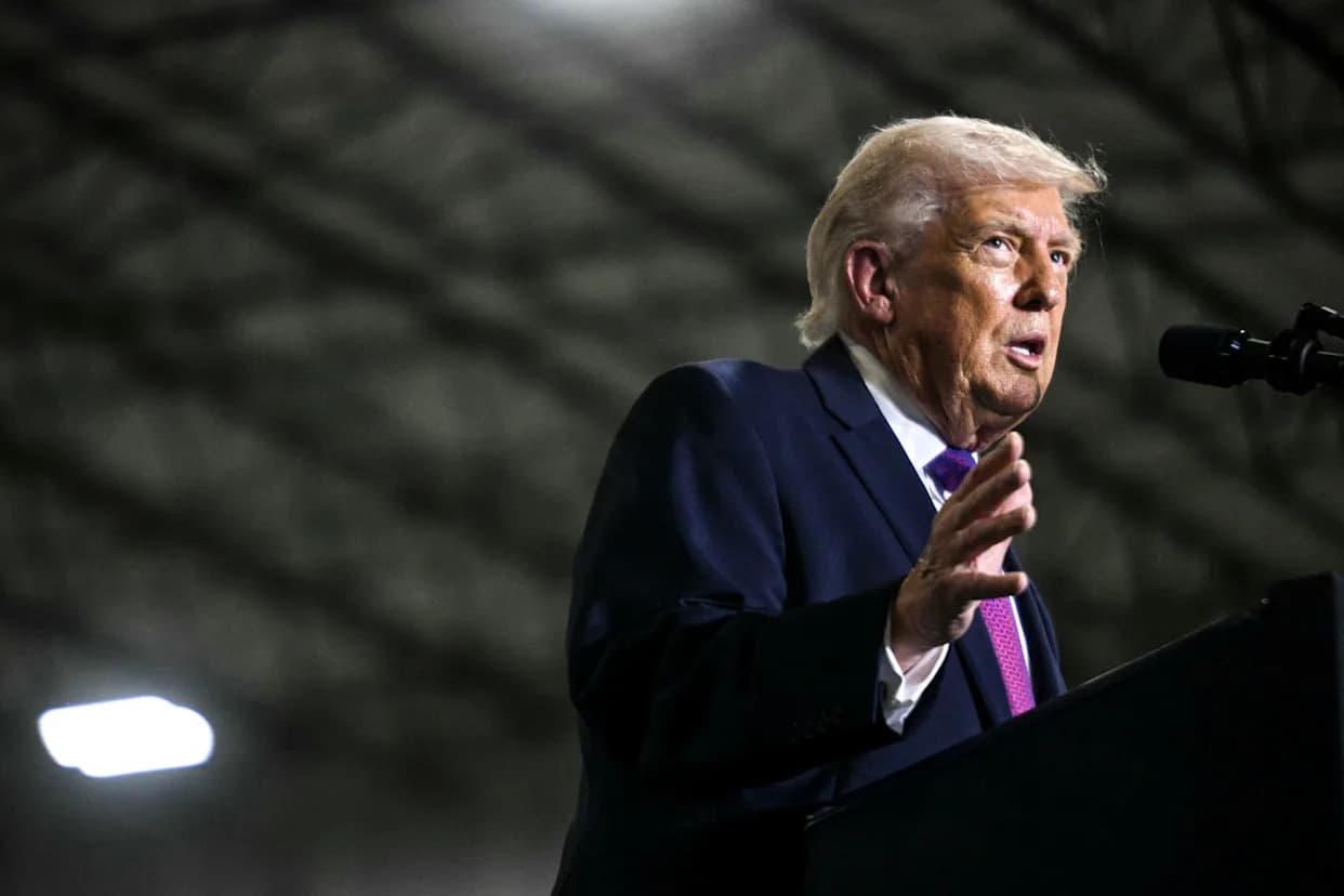 Trump Weighs Texas Senate Endorsement, Says Both Cornyn and Paxton Are Electable