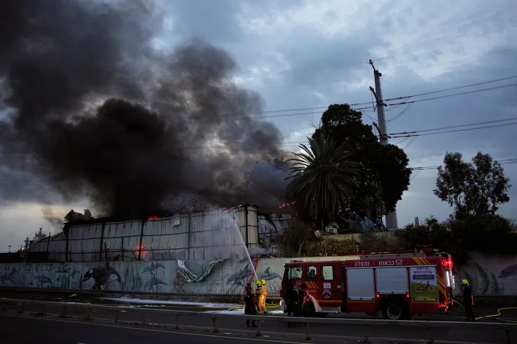 Journalist Threatened by Gamblers After Reporting Iranian Missile Impact Near Beit Shemesh
