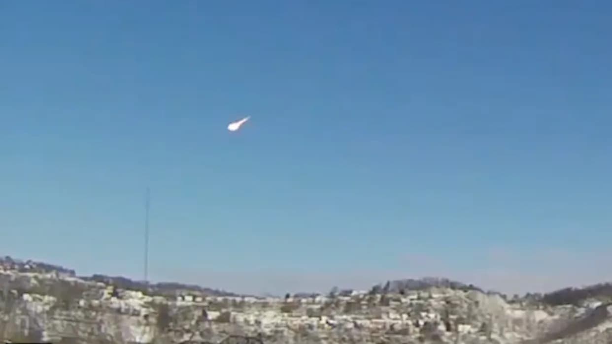 Meteor Breaks Up Over Ohio, Startling Residents — NOAA Satellite Tracked Flash Toward Lake Erie