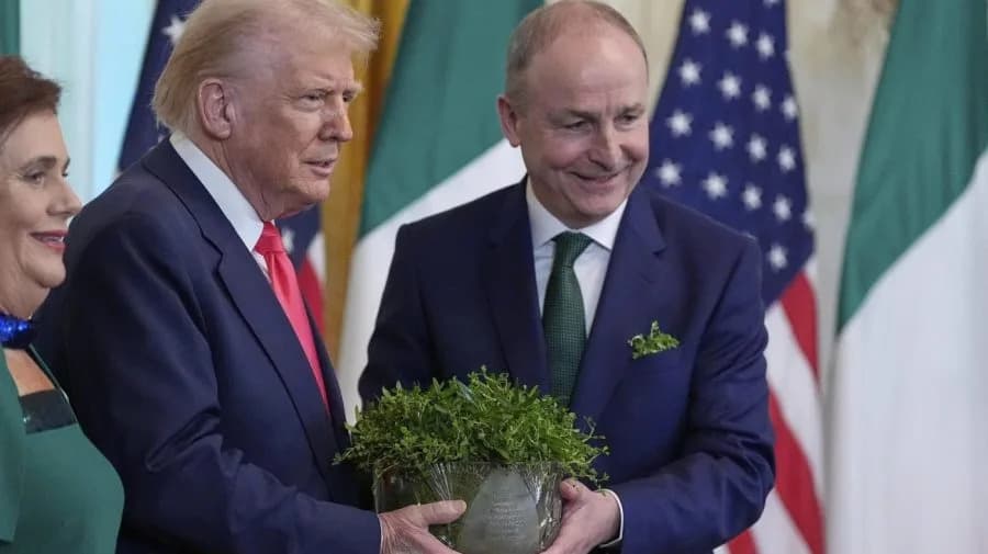 Live: Trump and Ireland’s Taoiseach Micheál Martin Attend White House Shamrock Bowl Presentation