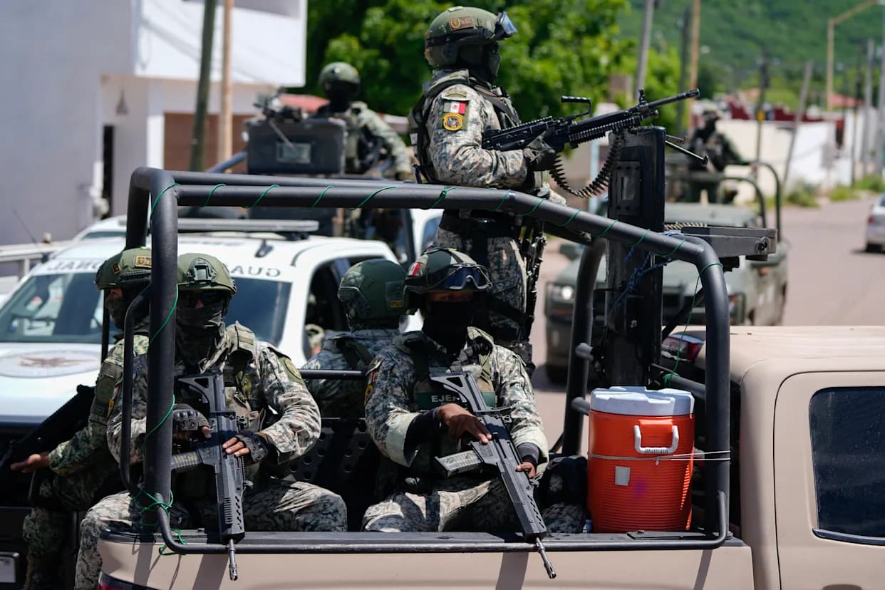 Mexican Navy Says 11 Killed In Culiacán Raid That Captured Sinaloa Faction Leader