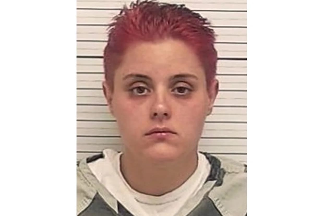 Florida Woman Arrested After Alleged Confession: Boyfriend Shot in Sleep, Dismembered and Buried in Yard