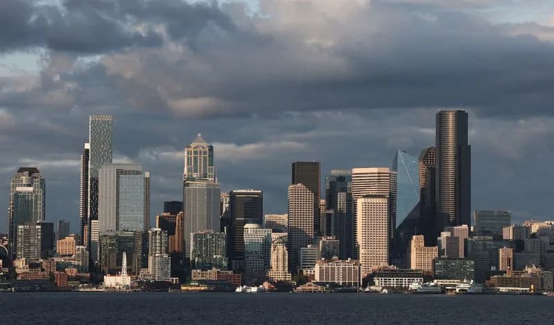 Metro Population Growth Slows Across U.S.; Border Cities See Sharpest Drops, Census Says