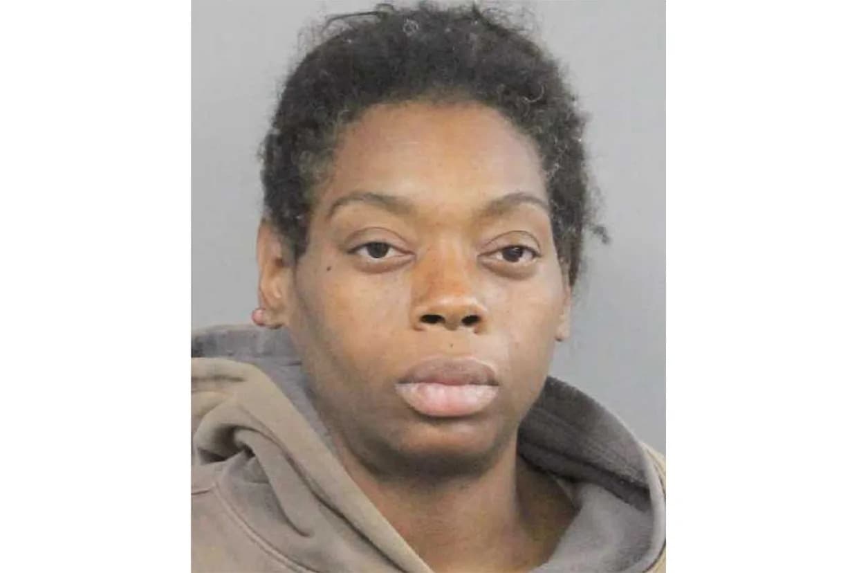 Louisiana Woman Charged With Murder After Newborn Found Dead in Porta‑Potty Near Waffle House