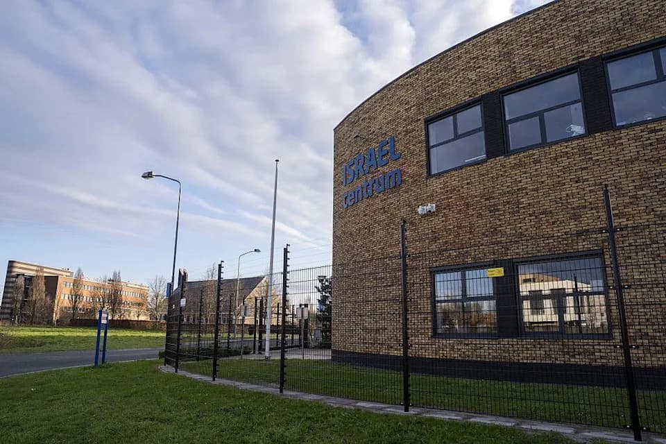 Small Explosion Outside Pro‑Israel Christian Centre in Nijkerk Investigated amid Europe‑Wide Tensions