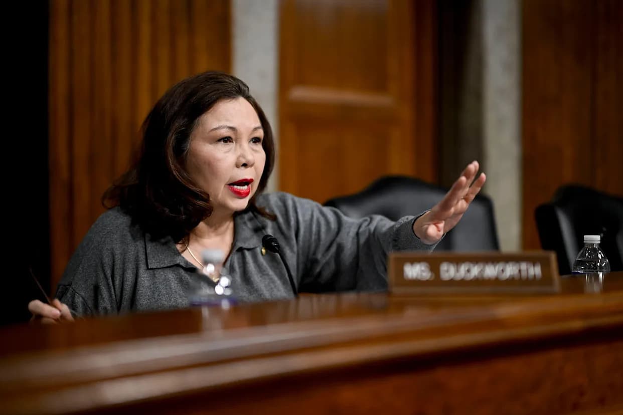 Sen. Duckworth Urges TSA To Revoke 'Shoes‑On' Rule After Inspector General Flags Security Gaps
