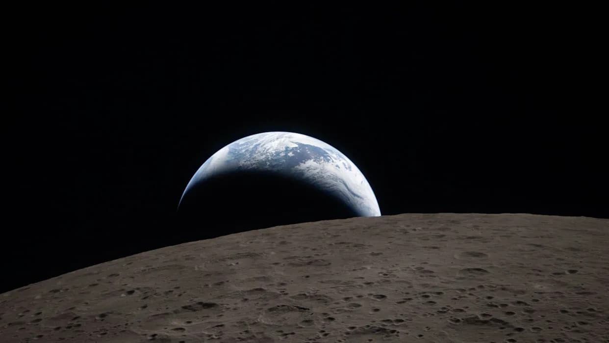 Artemis II: What the Crewed Flyby Tells Us About Returning Humans to the Moon