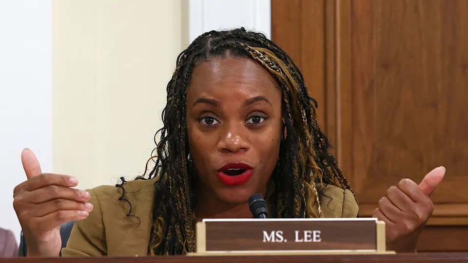 Rep. Summer Lee Labels the 'Upper Class' the 'Enemy' at Abdul El‑Sayed Campaign Rally