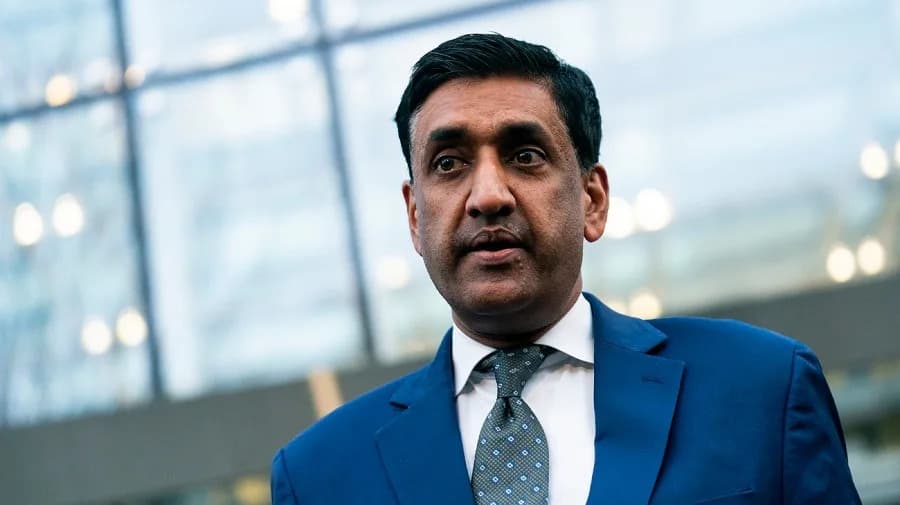 Khanna: Carlson, Greene and Coulter Helped Push Trump Into Iran Ceasefire