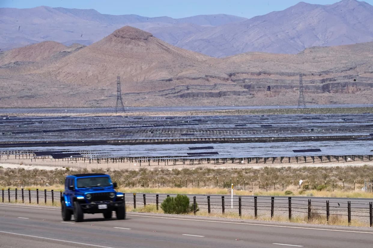 Data Center Boom Could Force States Back to Fossil Fuels — Nevada Warns of a Threefold Power Gap