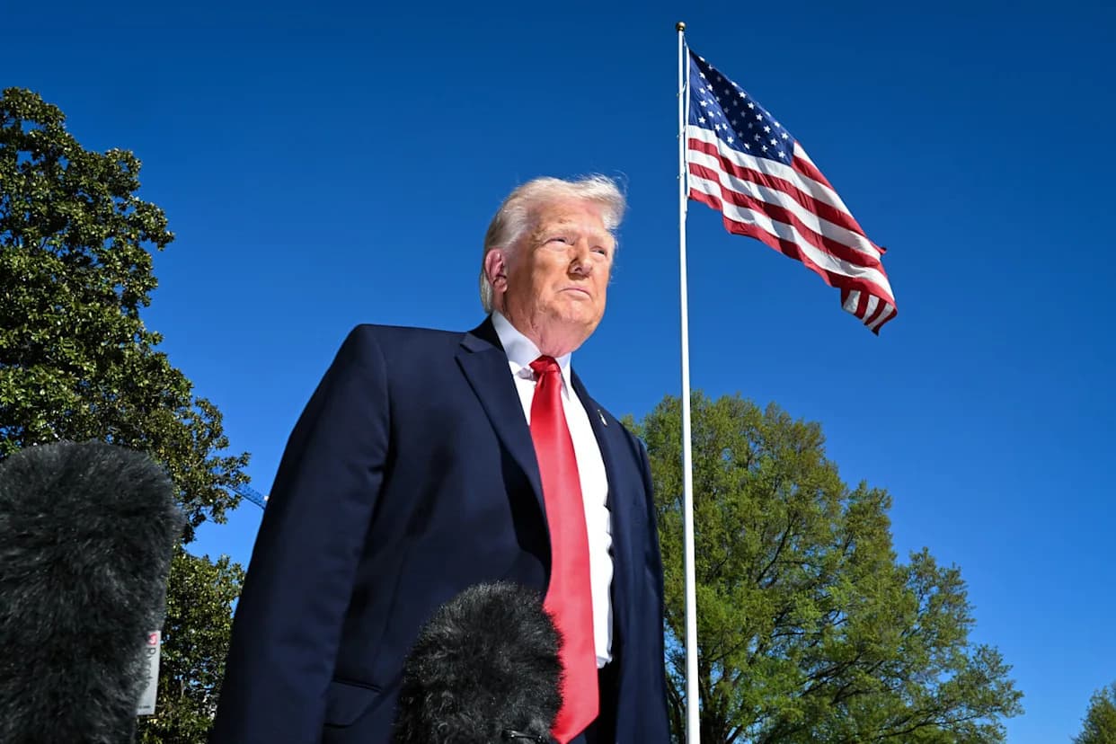 Trump’s Iran War Deepens GOP Midterm Headwinds