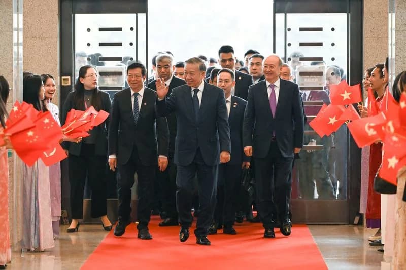 Xi Calls for Strategic Clarity and Political Security as Vietnam's President To Lam Visits Beijing