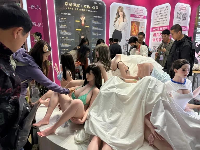 China’s Sex-Toy Industry Embraces AI — From Erotic Chatbots to Video-Synced Devices