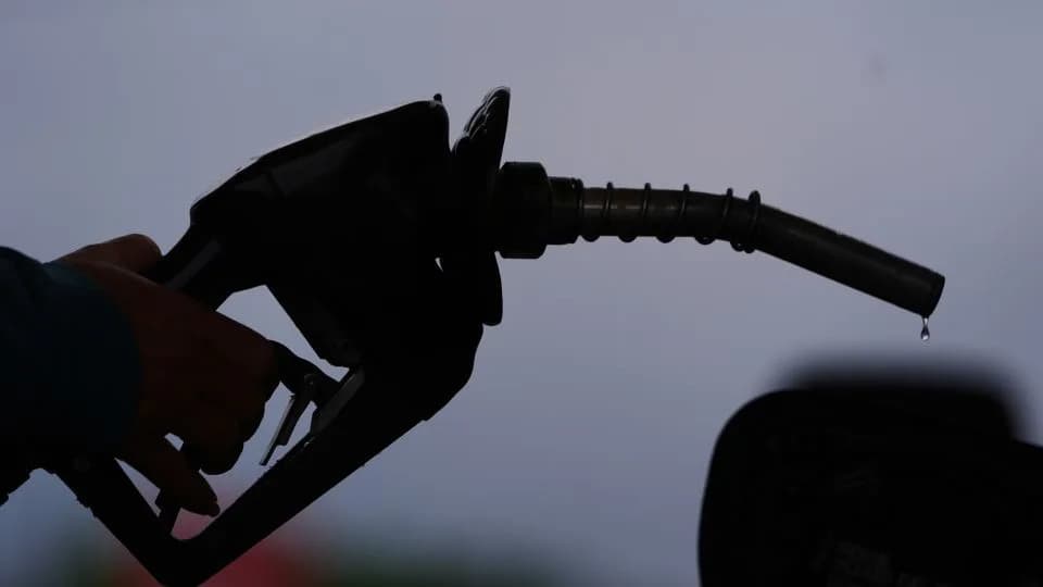 Gas Prices Above $4 Turn Into A Midterm Political Flashpoint