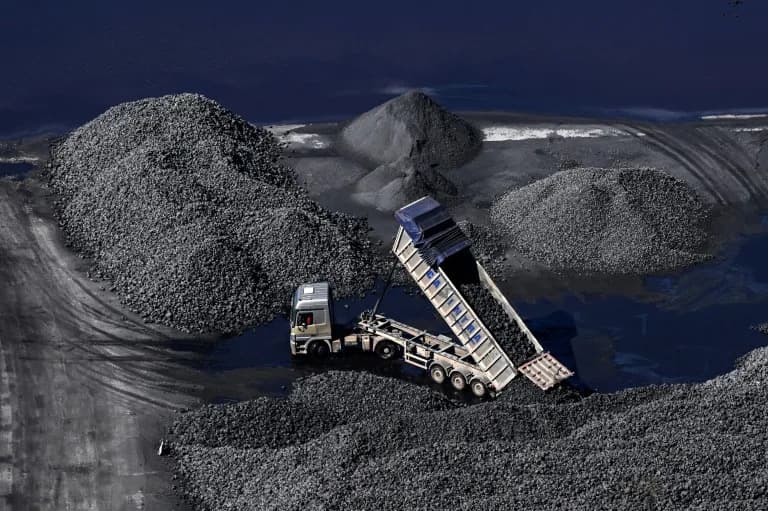 World’s First Conference on Phasing Out Fossil Fuels Opens in Santa Marta as Energy Shock Raises Stakes