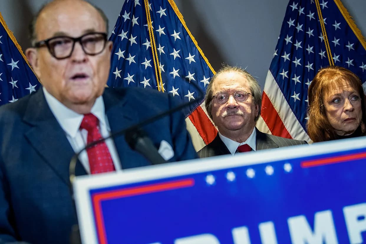 Joe diGenova Named To Lead Florida 'Grand Conspiracy' Probe Of Officials Who Investigated Trump