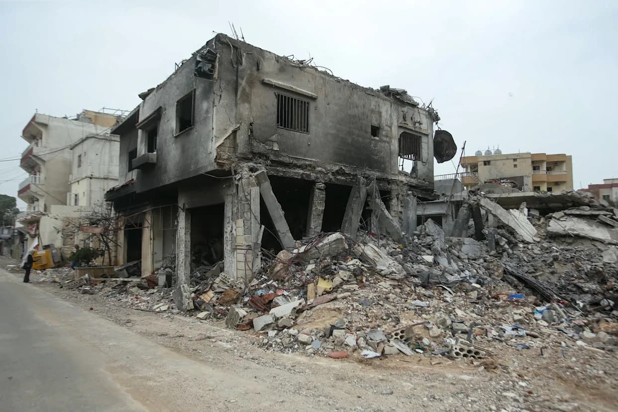 Israeli Strikes Kill At Least Four in Southern Lebanon; Journalists Wounded and Reportedly Besieged