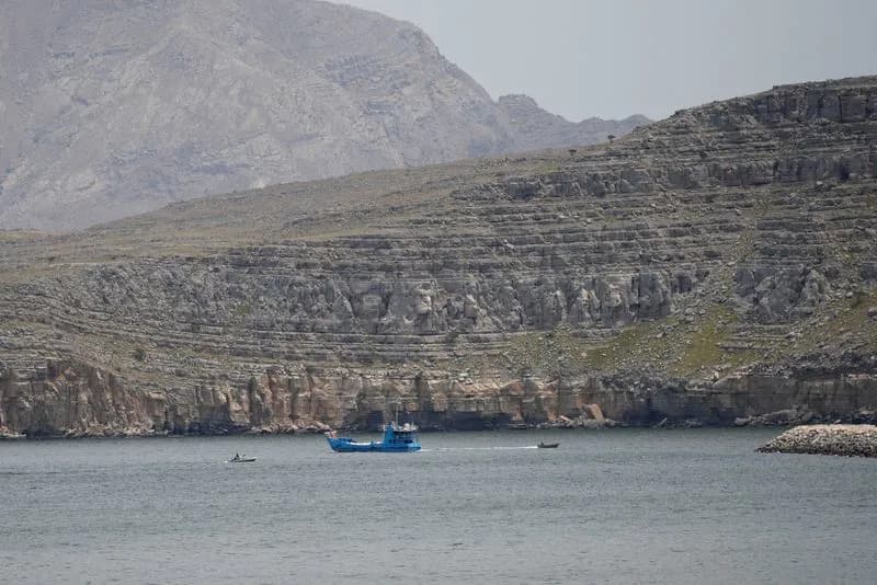 Italy Poised to Send Minesweepers to Clear Strait of Hormuz, Navy Chief Says