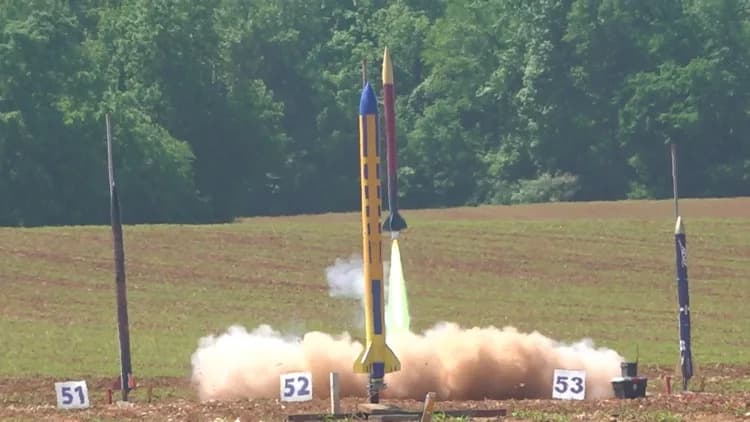 NASA 2026 Student Launch: Dozens Of Rockets Lift Off In Hazel Green, Teams Turn Failure Into Lessons