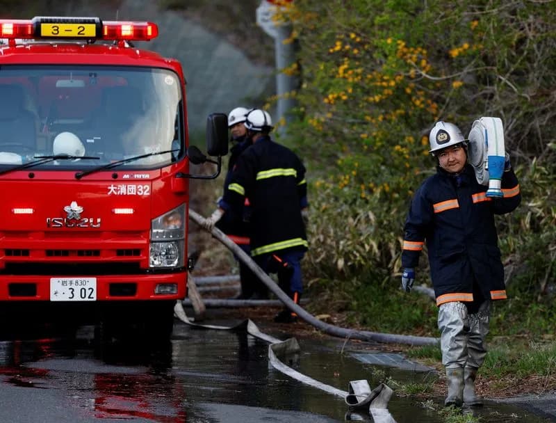 Tsunami Survivor Leads Volunteer Firefighters in Sixth-Day Battle to Save Otsuchi