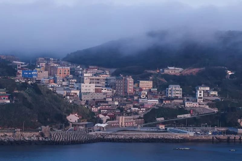 Storm-Driven Wreckage Snaps Undersea Cable — Taiwan Activates Backup Communications for Dongyin