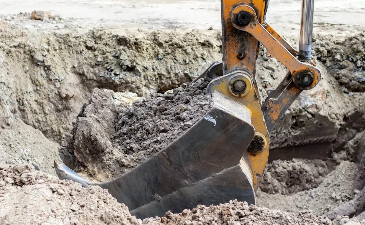 Bronze Age Treasure Unearthed During Wind Farm Construction: 156-Bead Amber Necklace Found in Germany